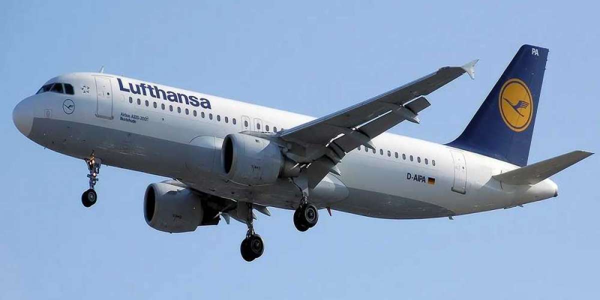 What is Lufthansa Flight Change Policy?