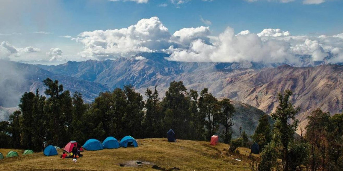  Nag Tibba Trek: A Scenic Adventure in the Garhwal Himalayas 