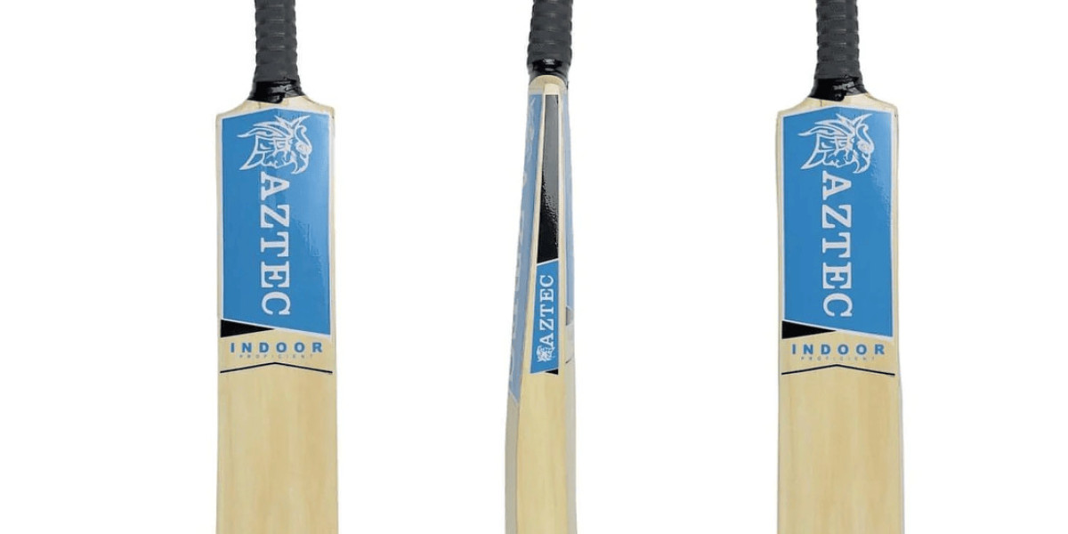 Powering Your Game Down Under: Exploring English Willow Cricket Bats in Australia