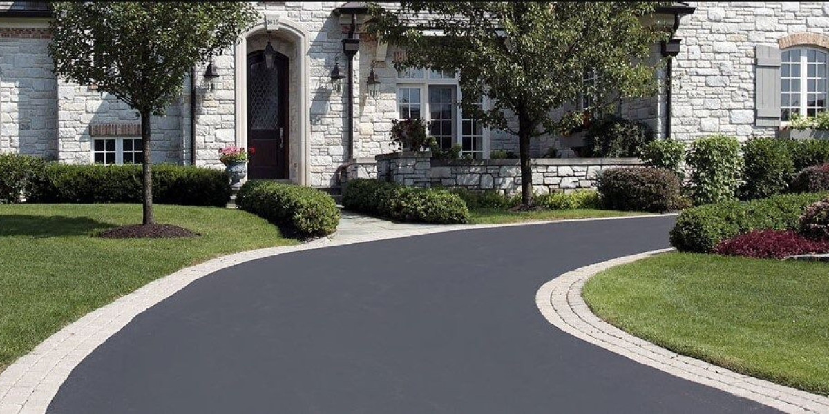 Enhance Your Curb Appeal with Stunning Resin Driveways in Birmingham