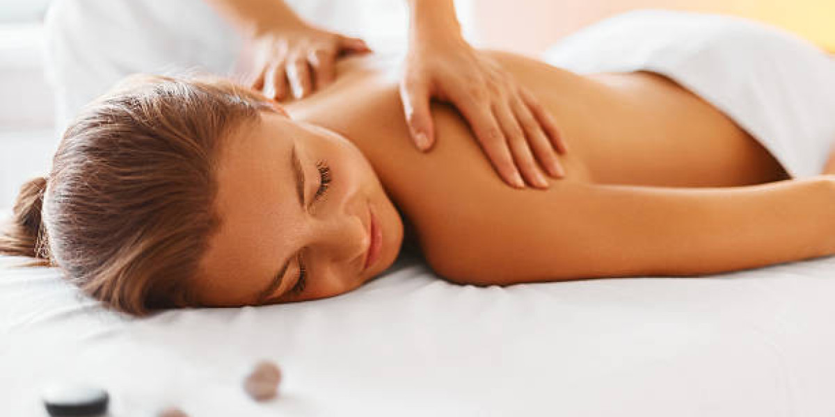 Discover the Best Oil for Body Massage with Gyalabs