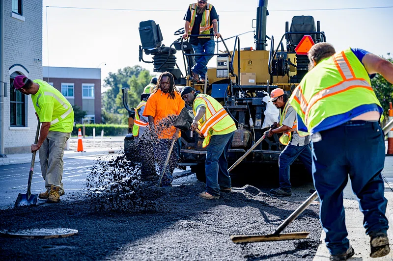 Why Tradeshow Labor Services Long Beach Ensure Safety And Compliance | FACTOFIT