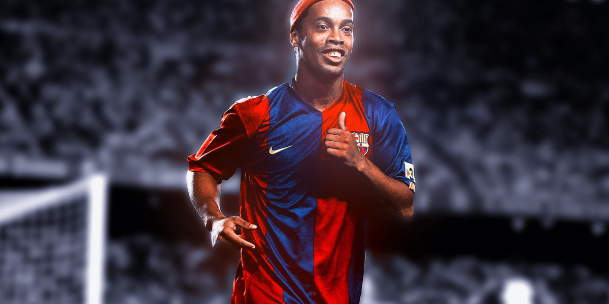 Ronaldinho Wallpaper: Celebrating the Magic of Football's Maestro