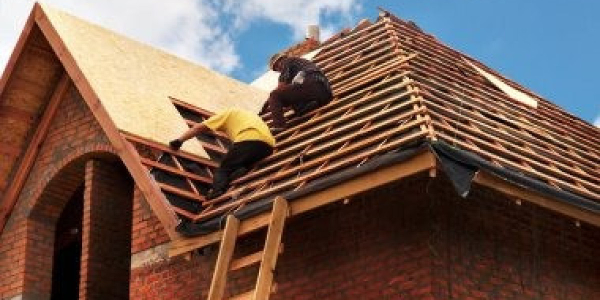 The Role of Roofing Contractors in Dallas Home Maintenance