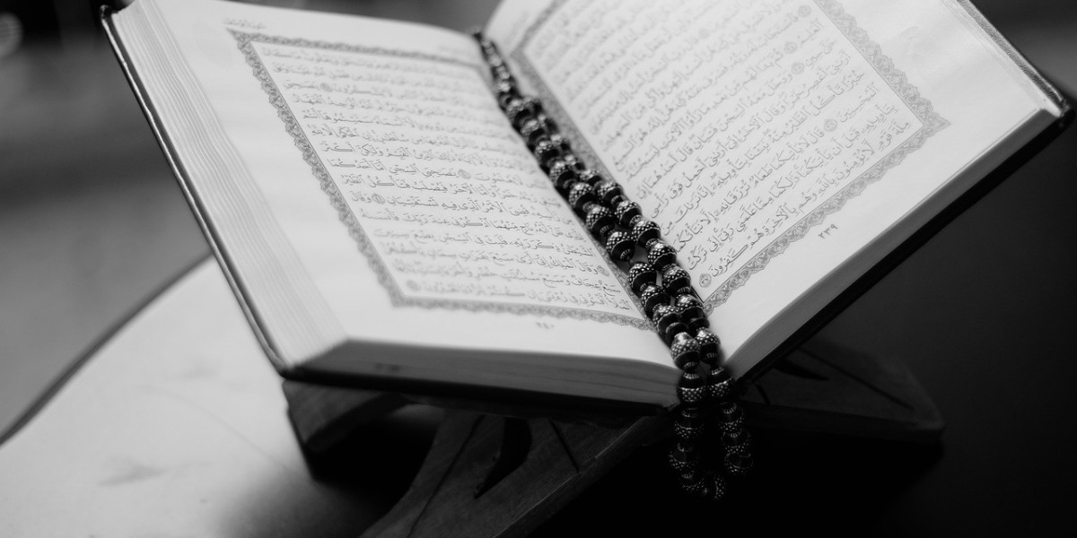 Online Quran Academy: Enhancing Quranic Learning through Education