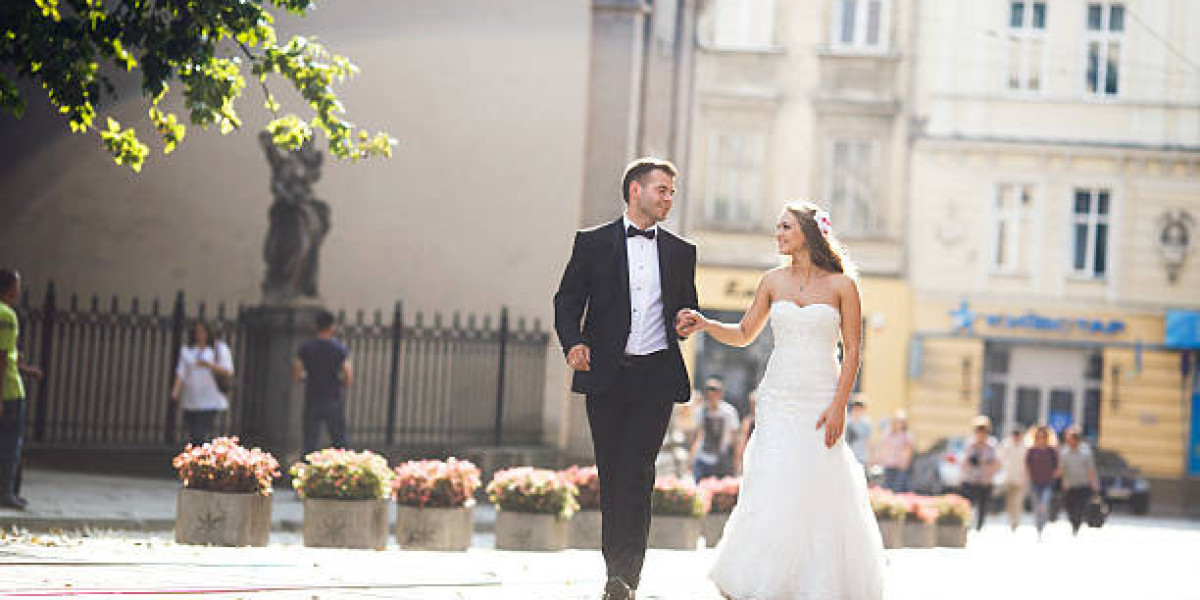 From Essex to London: Capturing Timeless Wedding Moments