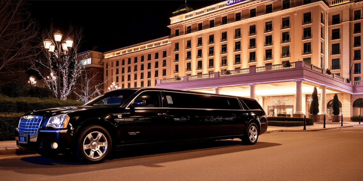 Experience Luxury Travel with Cobblestone Limousine Service – The Best in Treasure Coast Limo Service & PBI Airport 