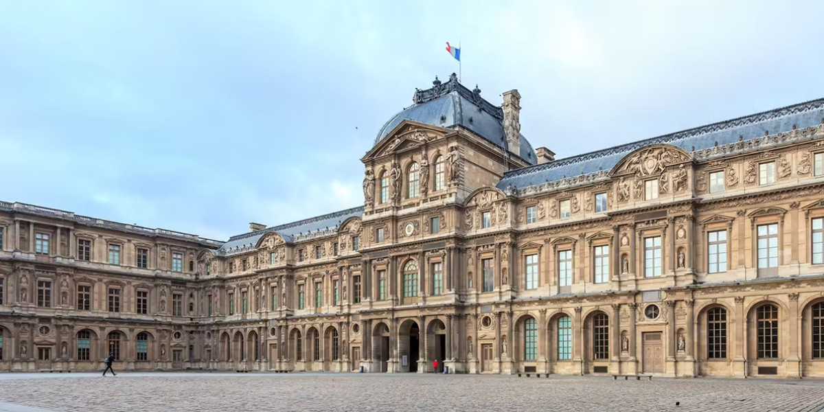 Discover Art Like Never Before with Louvre.Tours