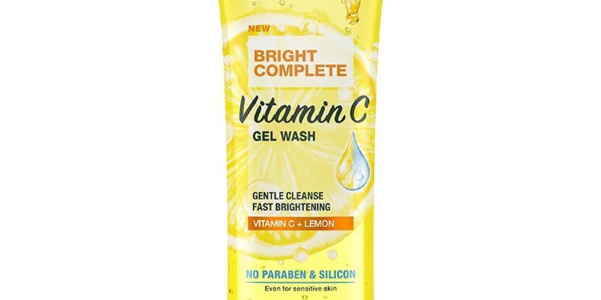 Top Summer Face Wash Picks: Lakme, Ponds & More on Womancart