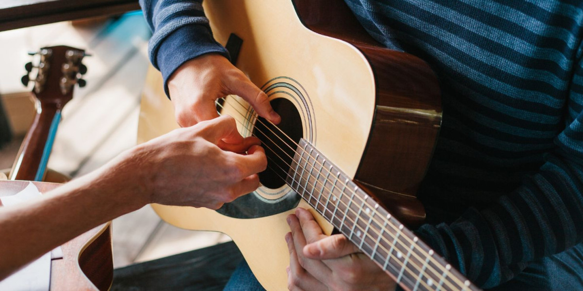 Guitar Lessons in Los Angeles: Your Path to Musical Success with Craft Music
