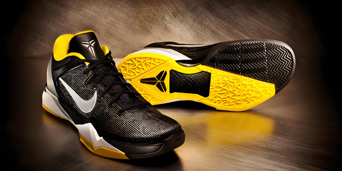 2025曼巴精神再進化：從Kobe 7 Cheetah到Nike慢跑鞋的機能美學