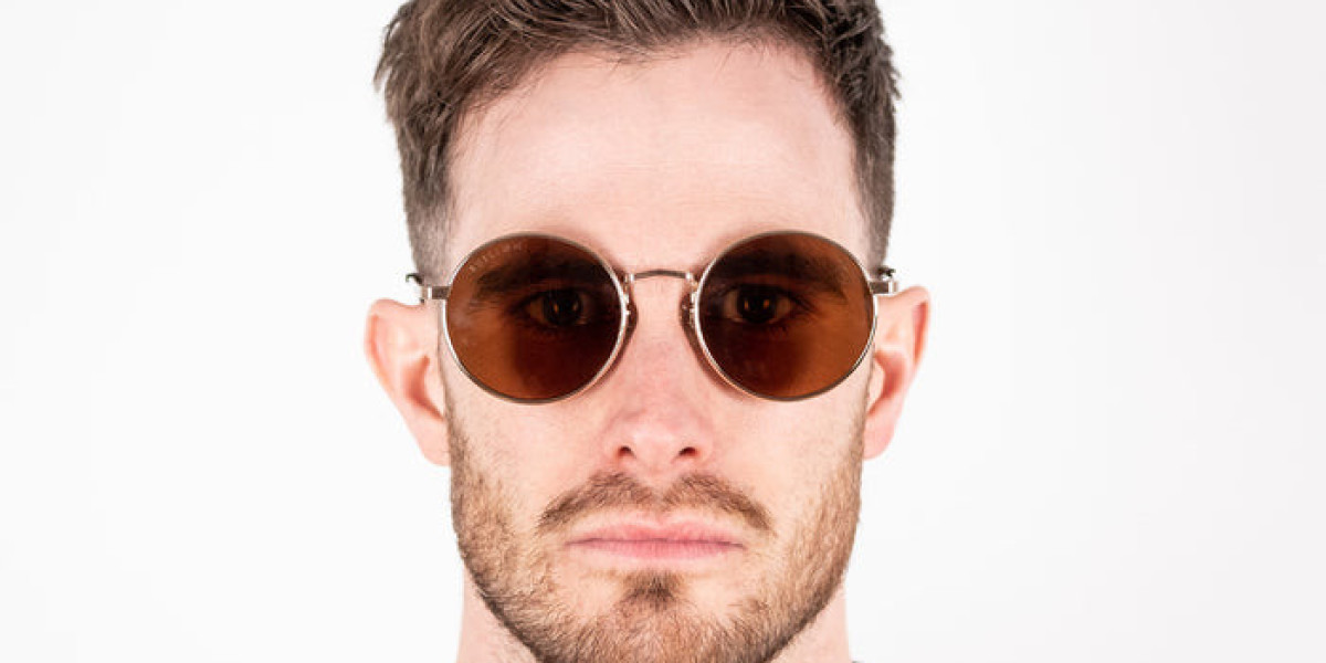 Sunglasses and Face Shape: How to Match Your Features with Style