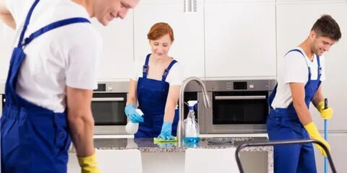 Avail professional maid cleaning service Dubai with Urban Mop