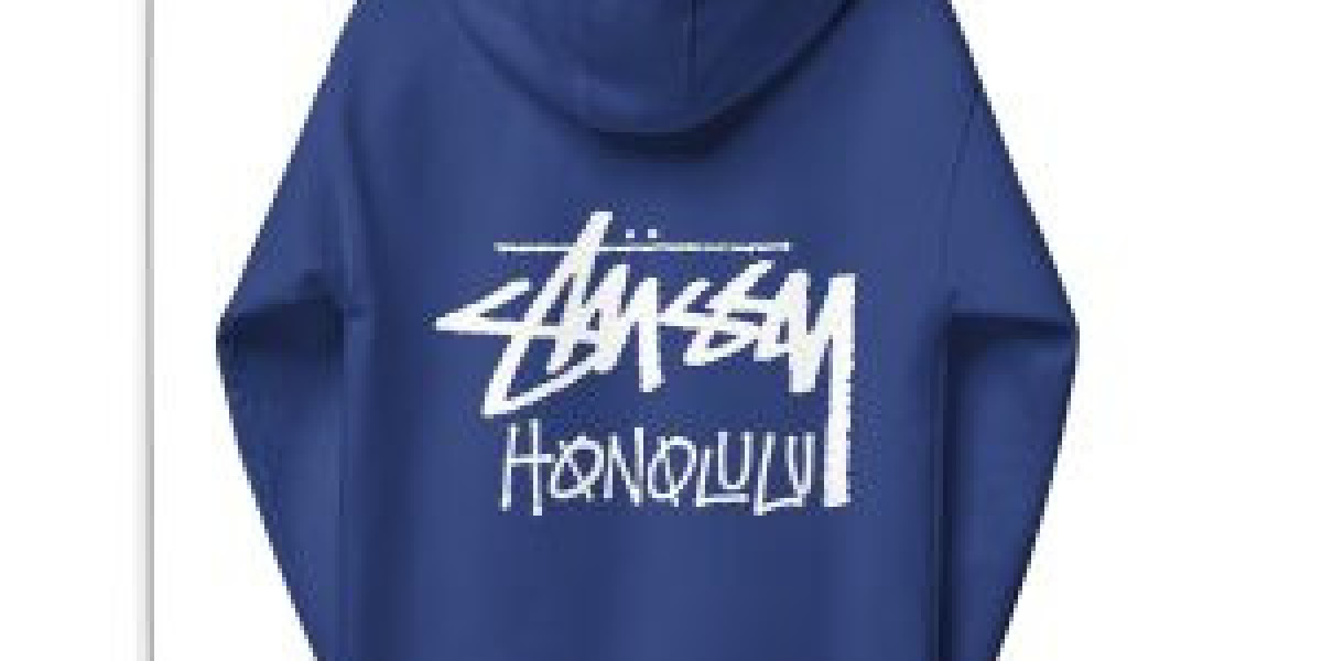 Clean Stussy Fits for Effortless Everyday Style