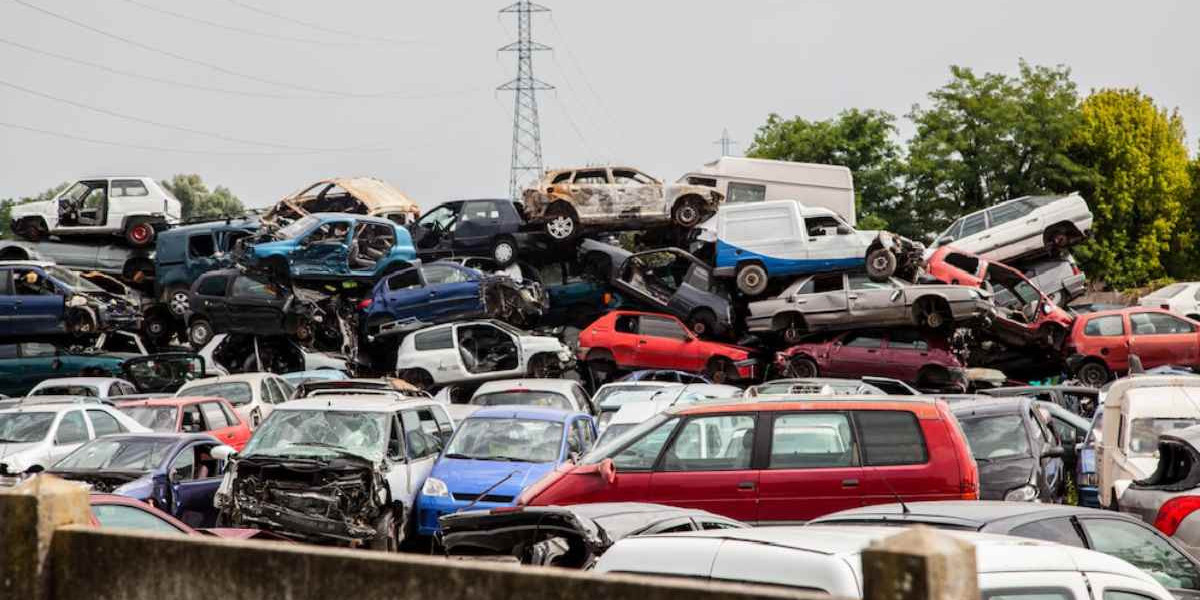 How Scrap Car Buyers in Grand Rapids, MI Are Helping the Environment?