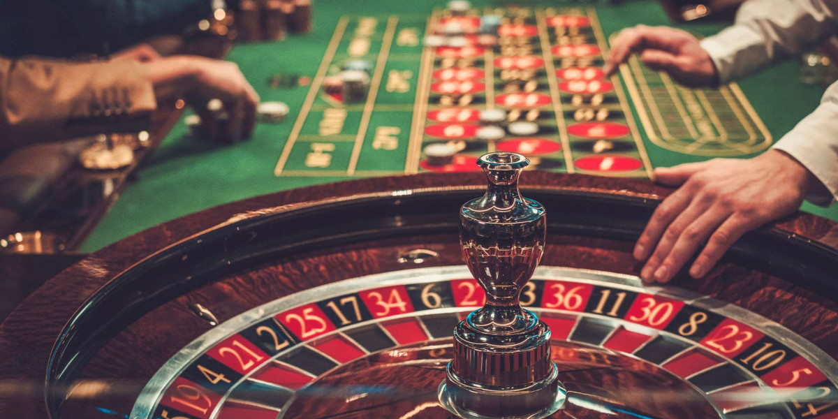 Trends bei Online-Slots: Die innovative Entwicklung von Spielmechaniken und Themen im Jahr 2025