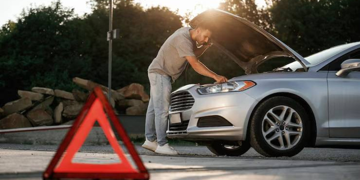 Why You Need Roadside Assistance In Dearborn, MI
