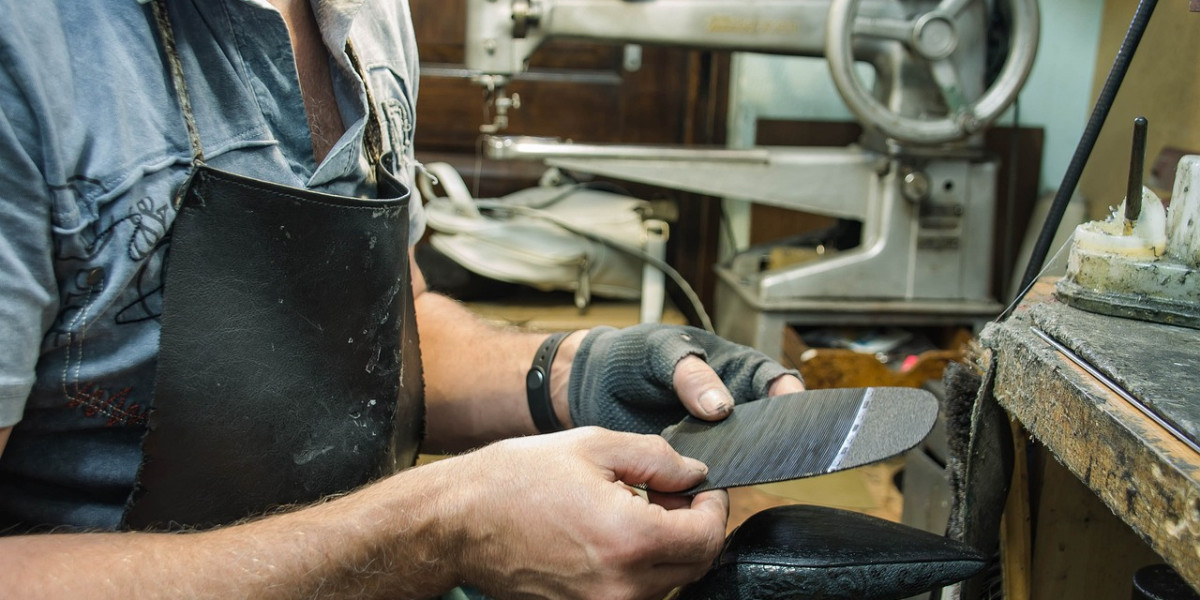 Discover Your Luxury Leather Bags & Shoes, With De Leather Craft