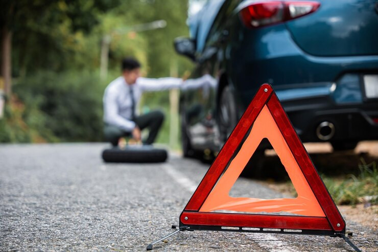 Roadside-Assistance-in-Dearborn-MI