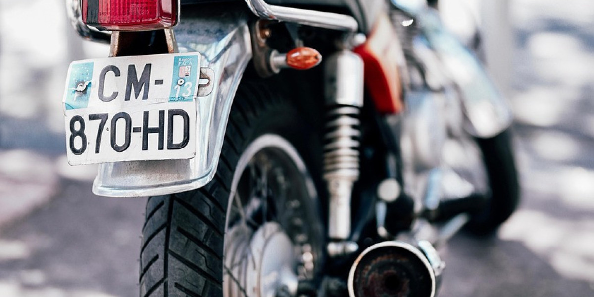 Multi-Layered Vehicle Security for 2025: Faraday Pouches, Dash Cams & Stealth Plates