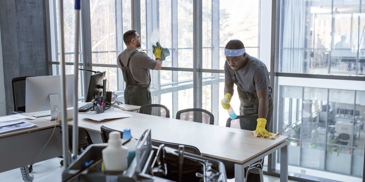 Top Benefits of Hiring Experts for Office Clean in Grand Prairie, TX