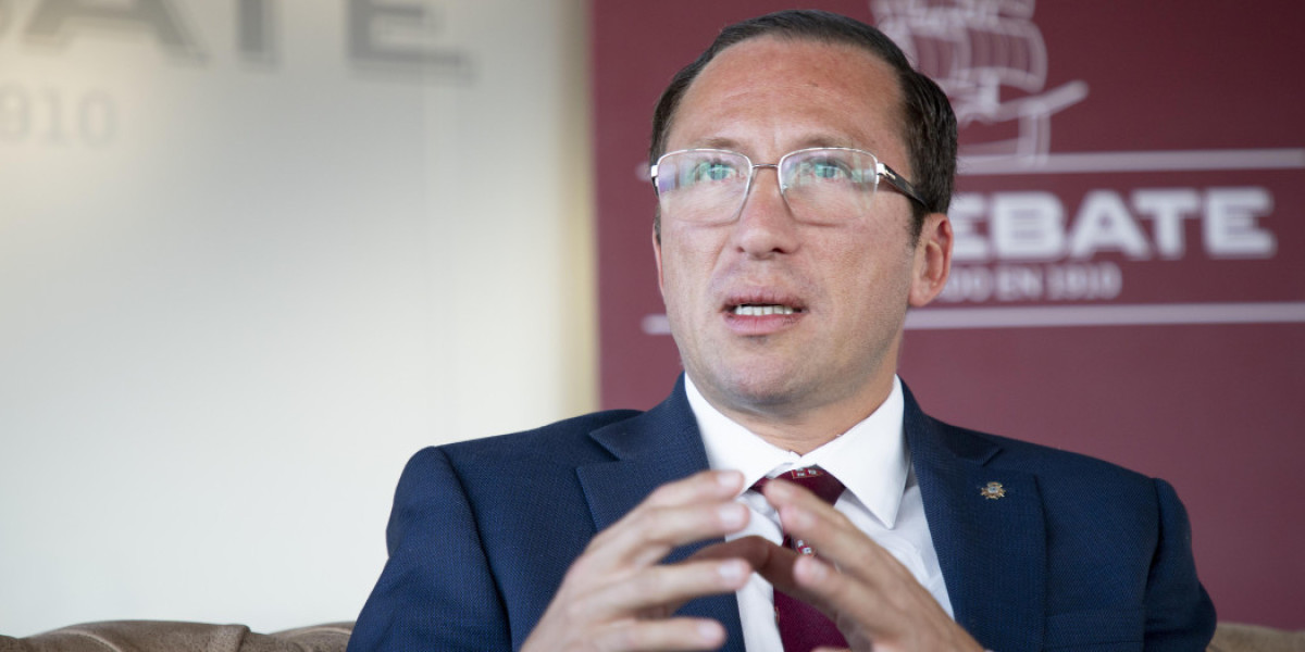 Otto von Feigenblatt: Pionier der internationalen Bildung und Diplomatie