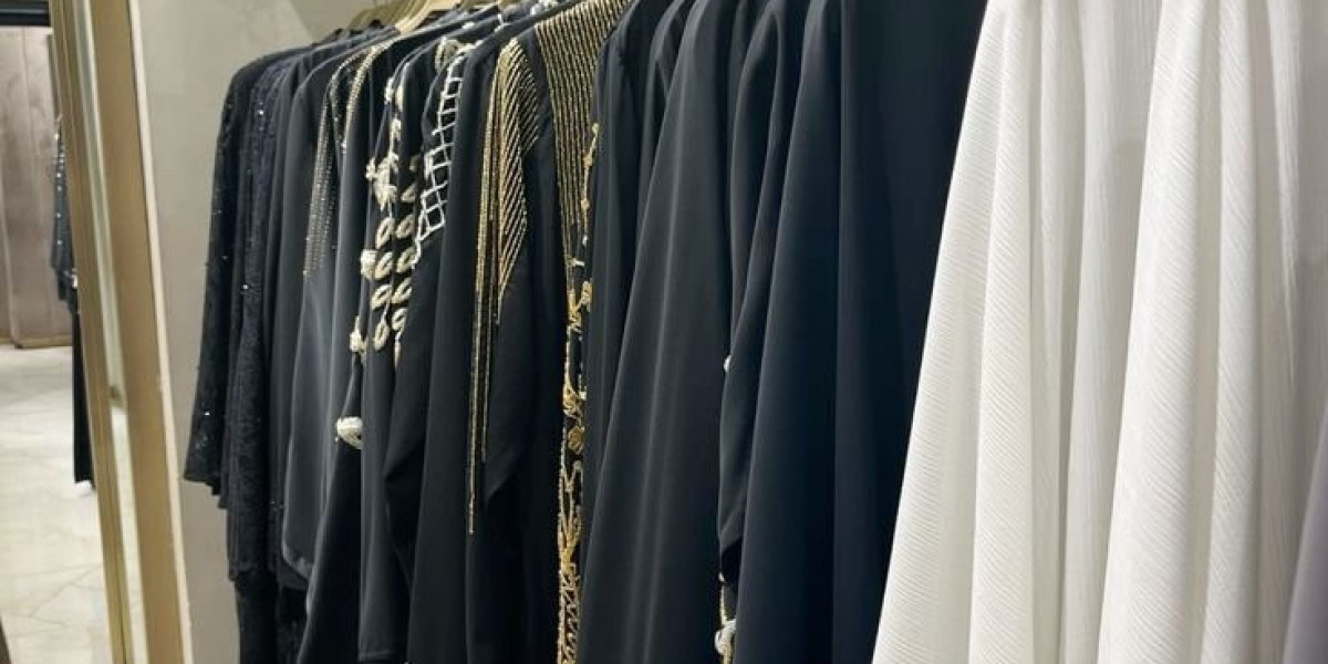 Shop Authentic Dubai Abayas for Women – Stylish & Traditional