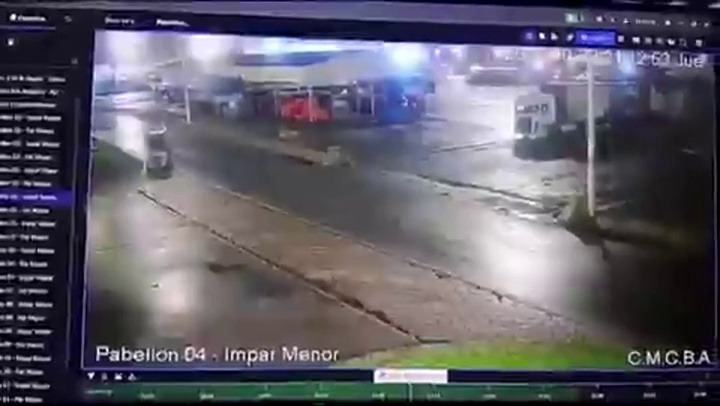 Accidente fatal de un camión con acoplado en el Mercado Central.
