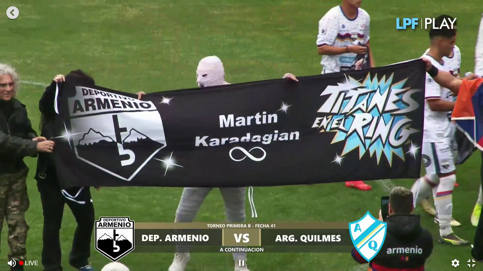 Deportivo Armenio utilizó una camiseta homenaje a Martín Karadagián