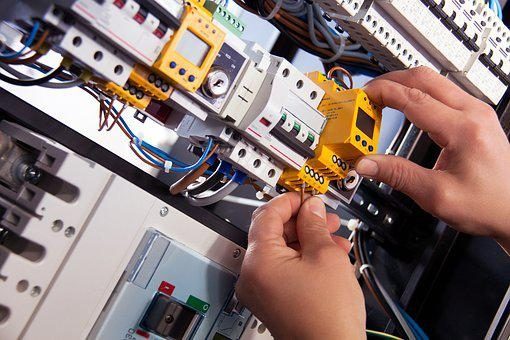 Electrician in Dripping Springs