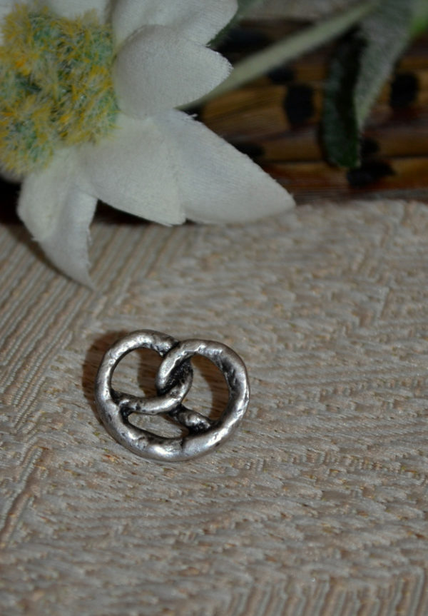 Hat Pin Pretzel Antique Silver Finish