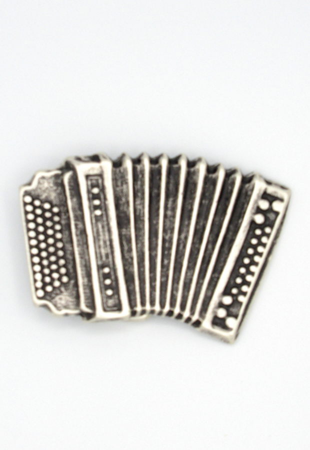 Belt Buckle Accordion