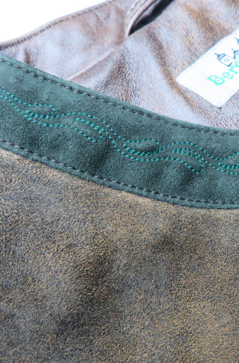 Men’s Suede Vest Antique Brown with Dark Green Details – Trachten-Quelle