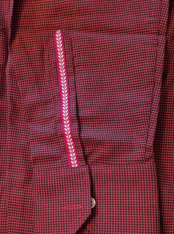 Men's Slim Fit Micro-Check Cutaway Collar Shirt Red and Black - Image 3