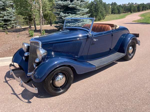 1934 Ford Roadster