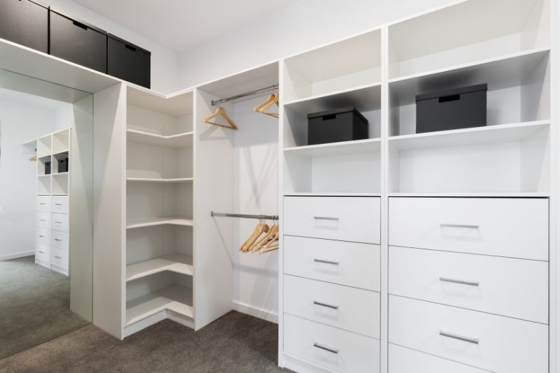 small bedroom with built in wardrobe