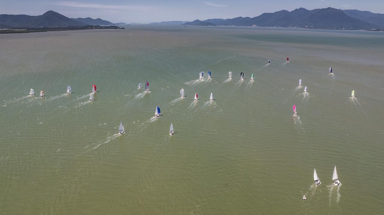 Regata Volta à Ilha