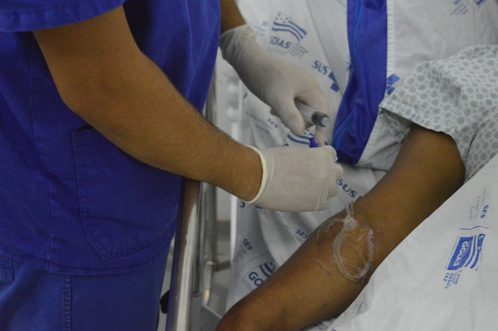 Por dia, o HEF atende cerca de 10 a 22 pacientes com suspeita de dengue, demonstrando a necessidade de atenção redobrada por parte da população. (Foto:Braz Silva/IMED)