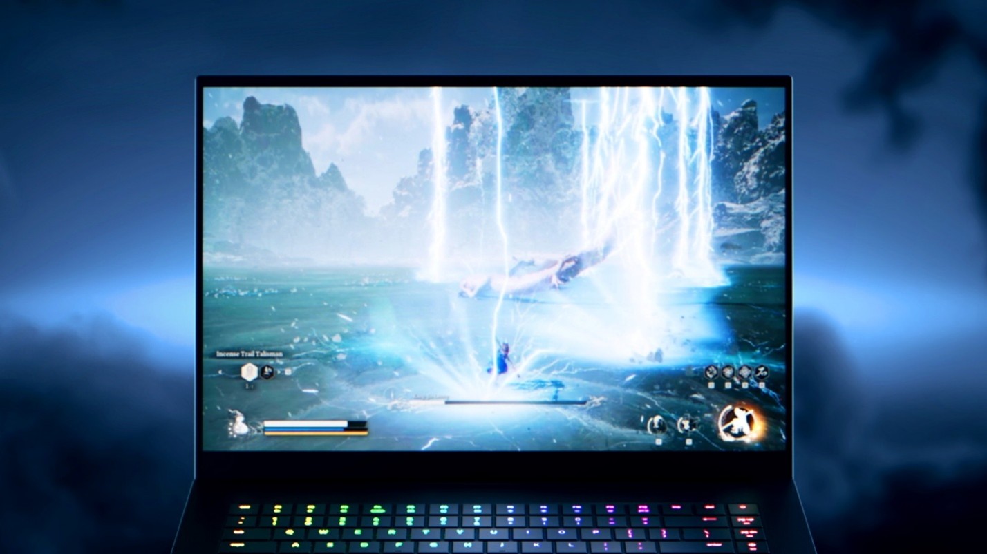 Pantalla OLED QHD+ 240 Hz del Razer Blade 16 (2026)